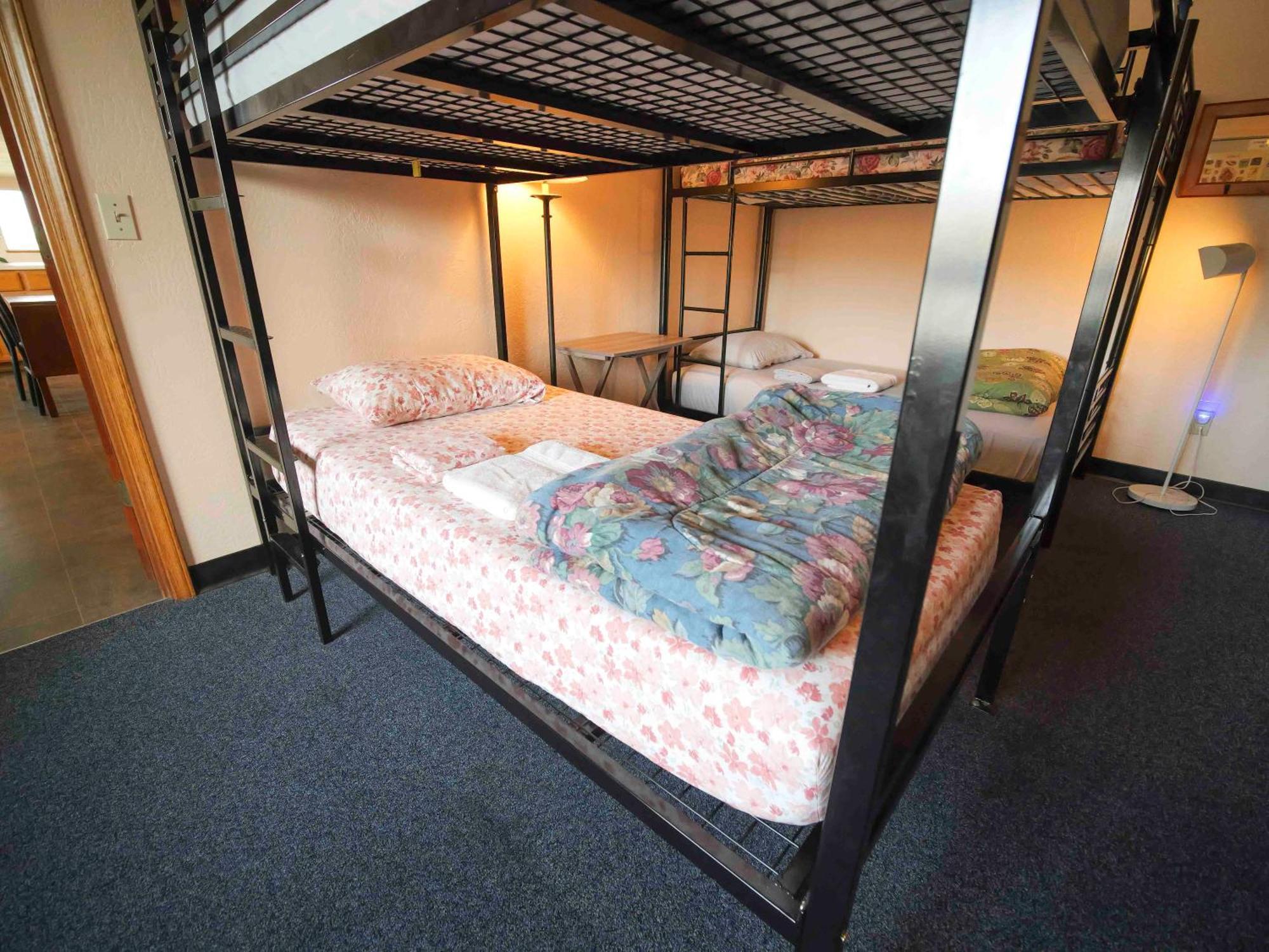 Ashland Commons Hostel Екстериор снимка