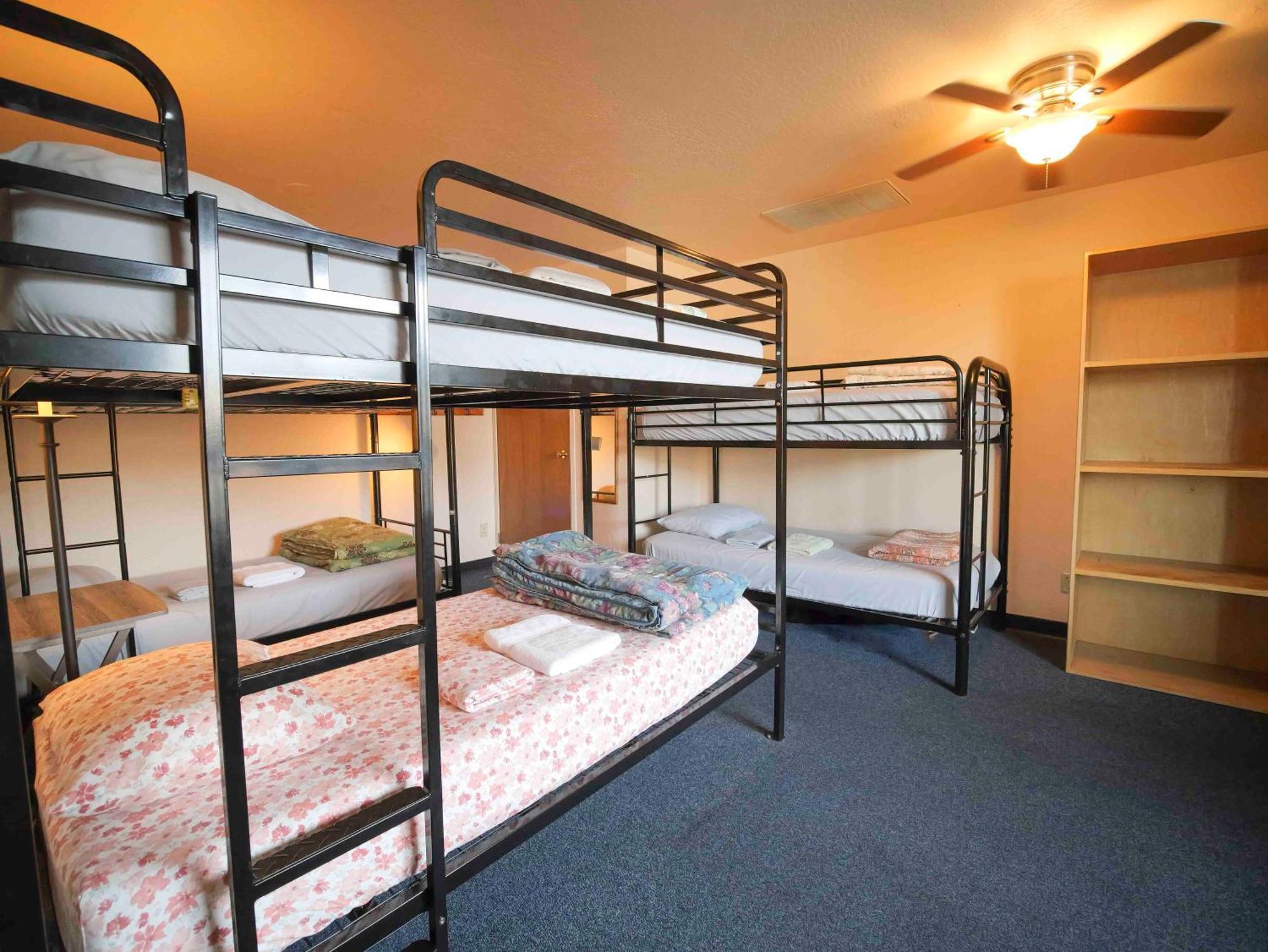 Ashland Commons Hostel Екстериор снимка