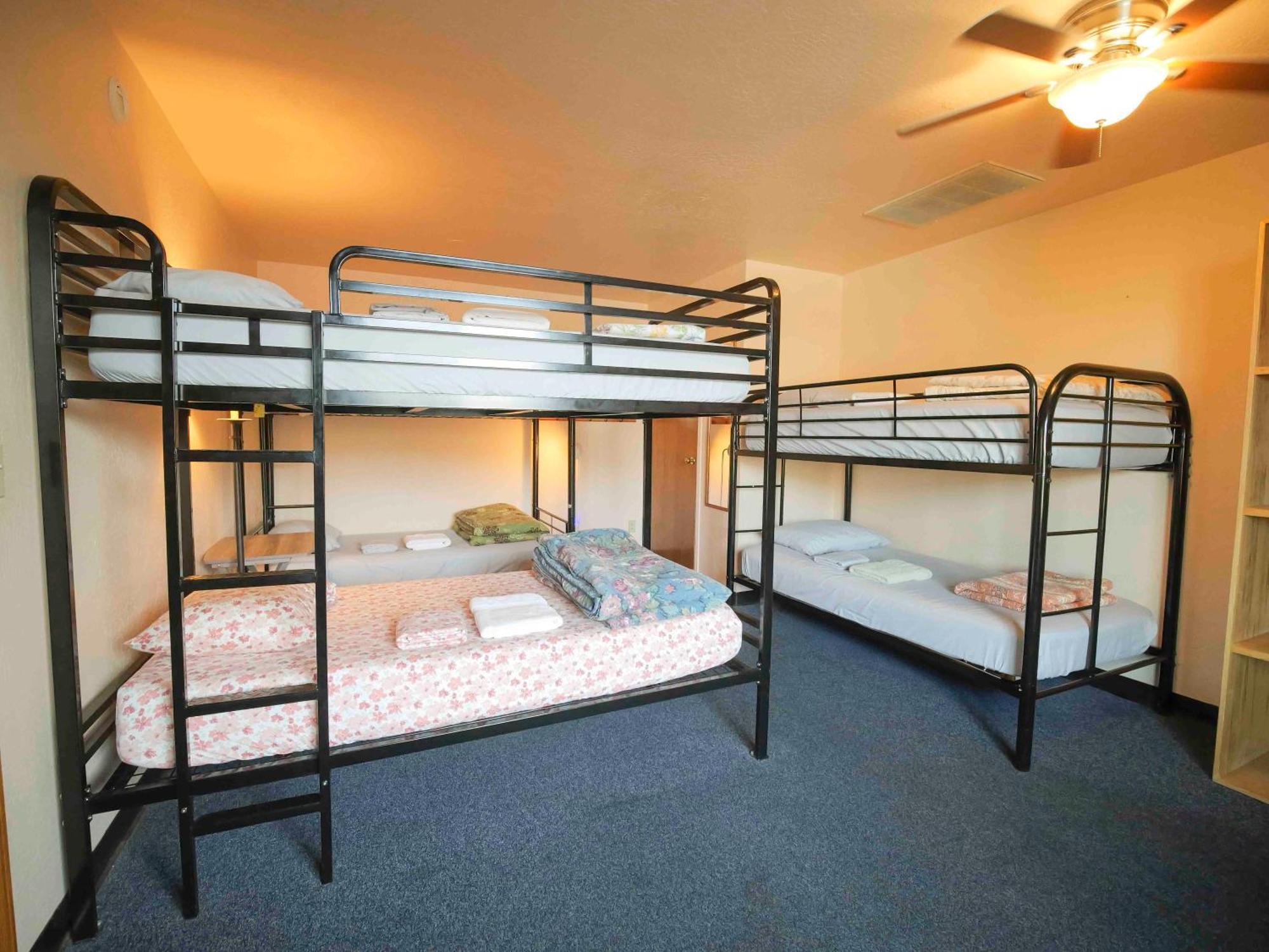 Ashland Commons Hostel Екстериор снимка