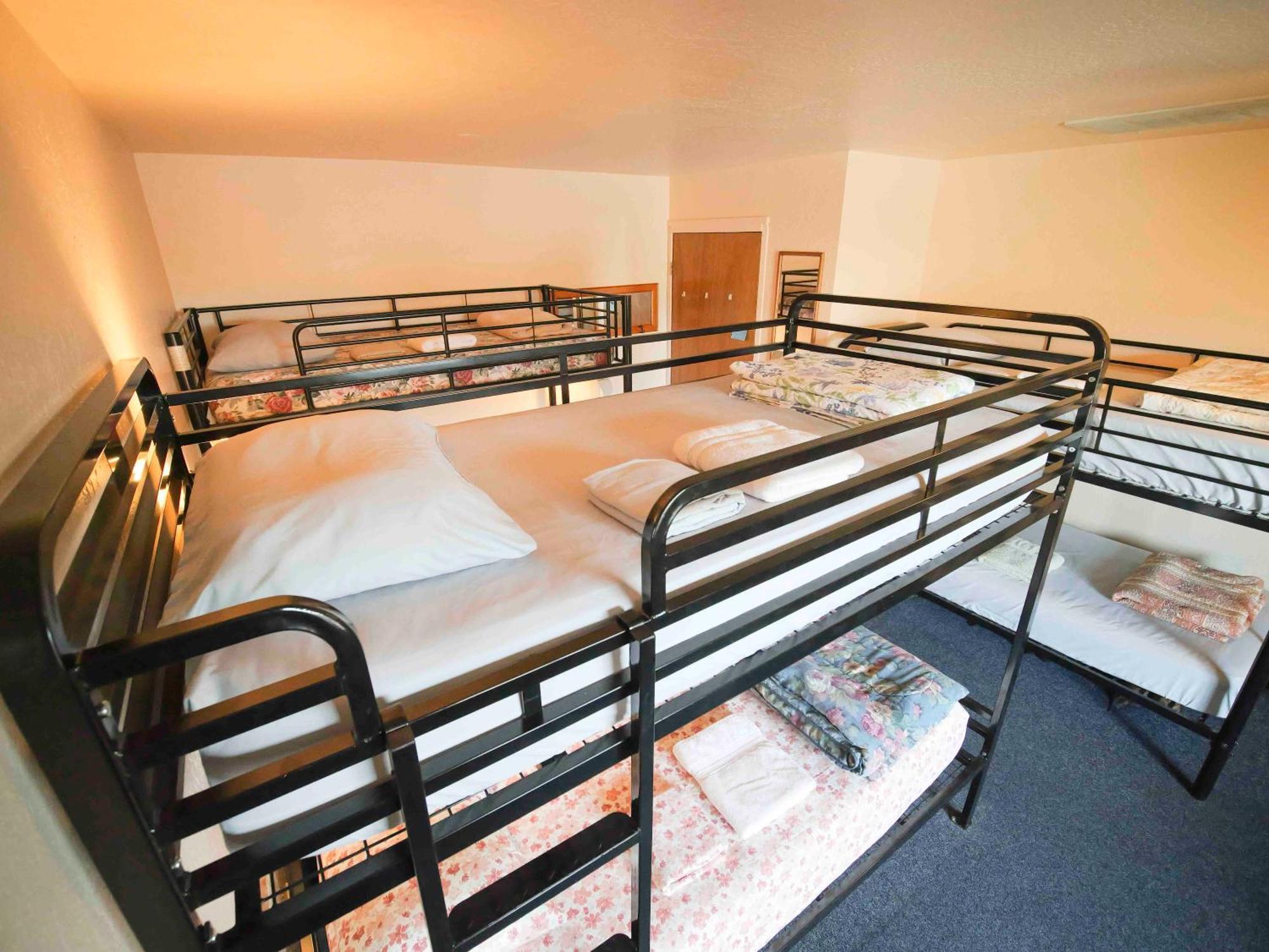 Ashland Commons Hostel Екстериор снимка