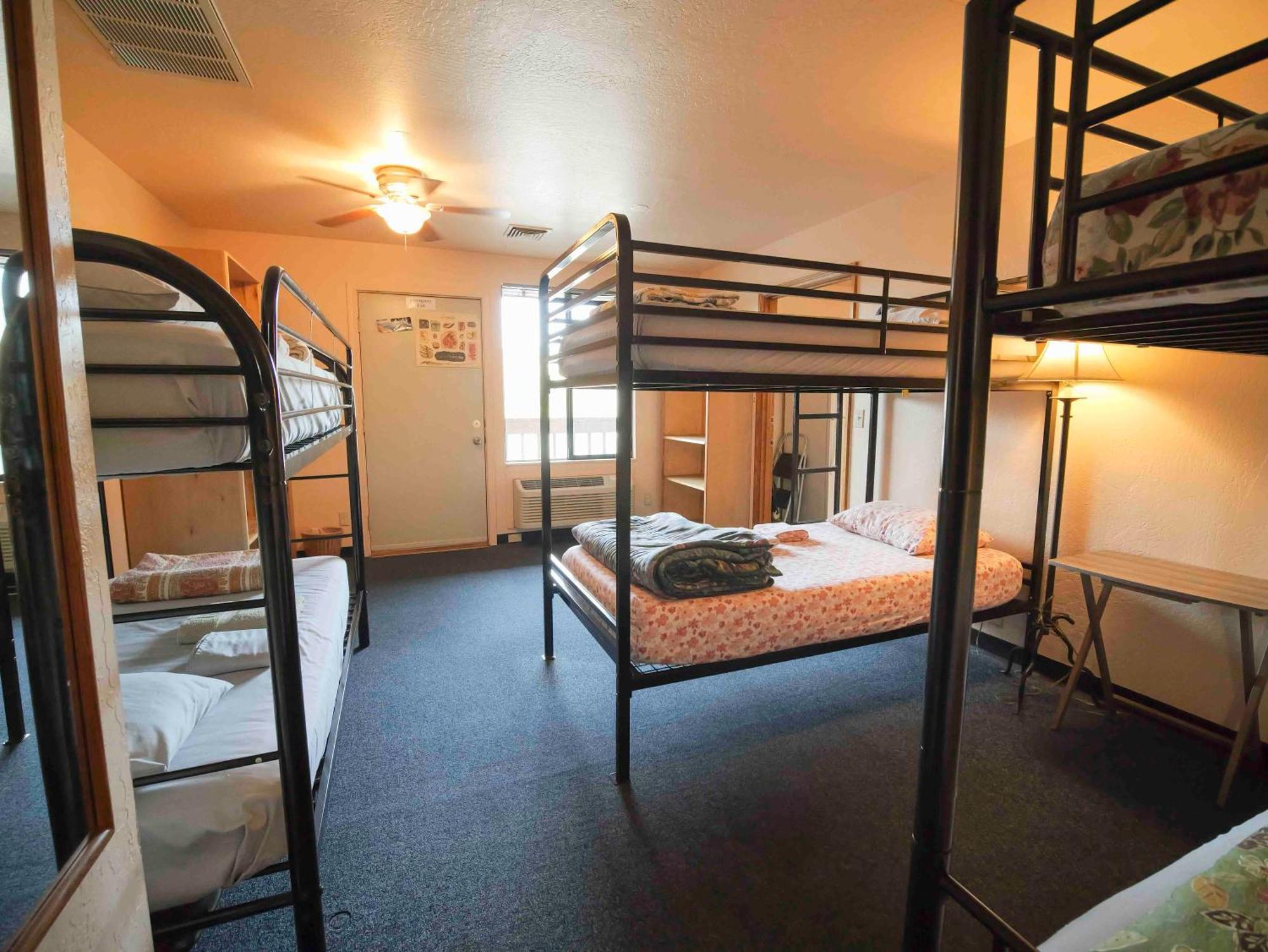 Ashland Commons Hostel Екстериор снимка