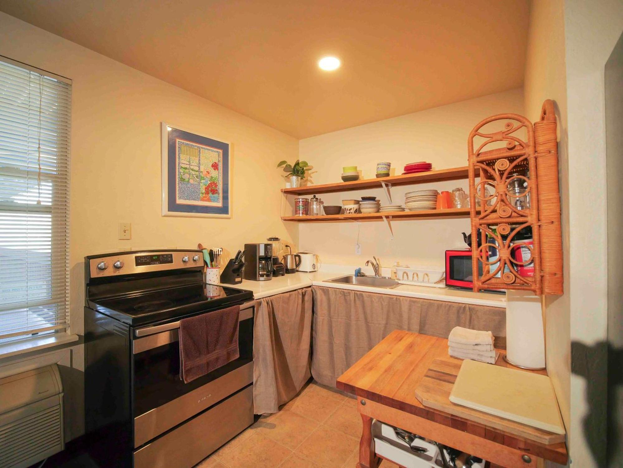 Ashland Commons Hostel Екстериор снимка
