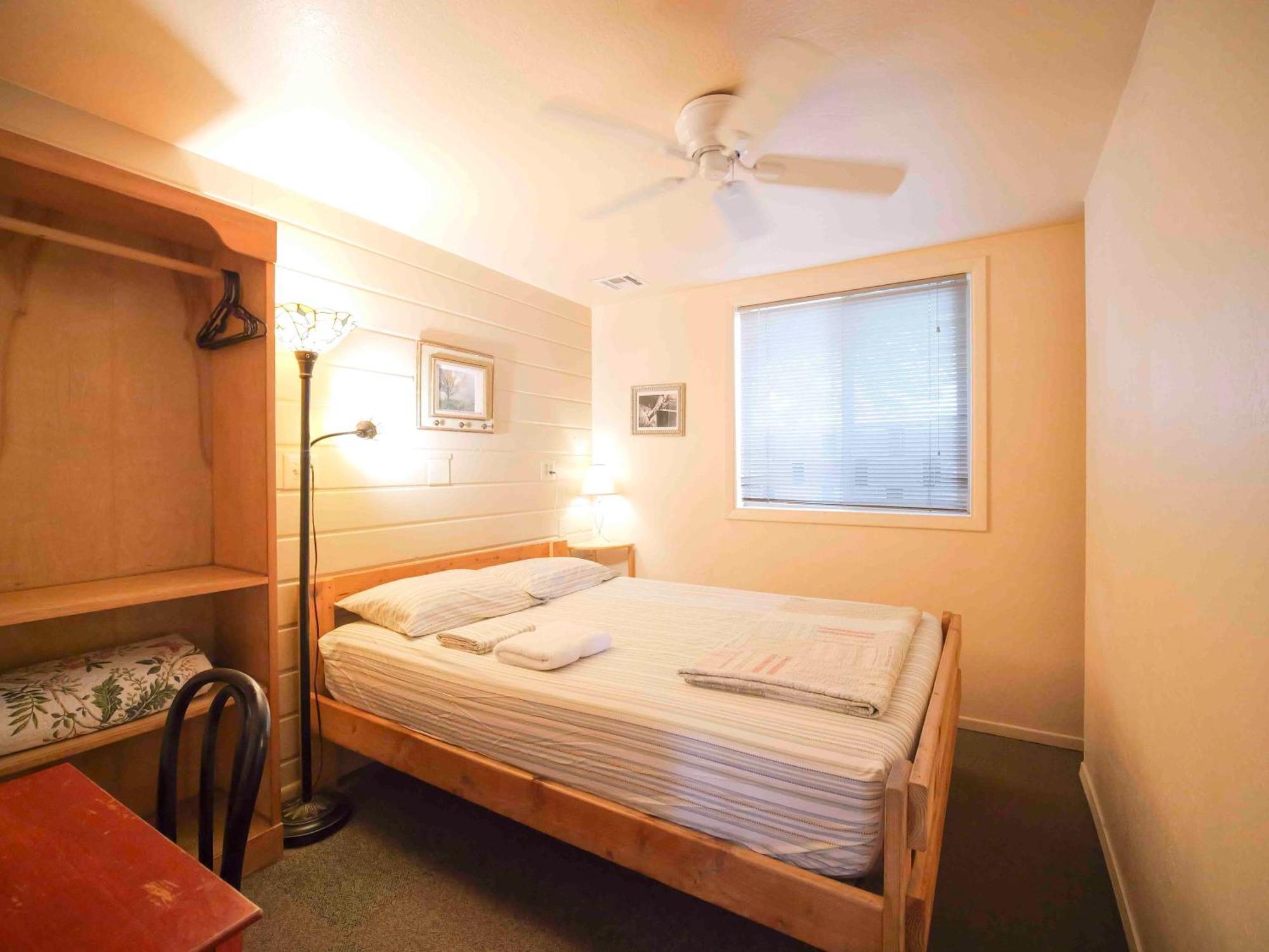 Ashland Commons Hostel Екстериор снимка