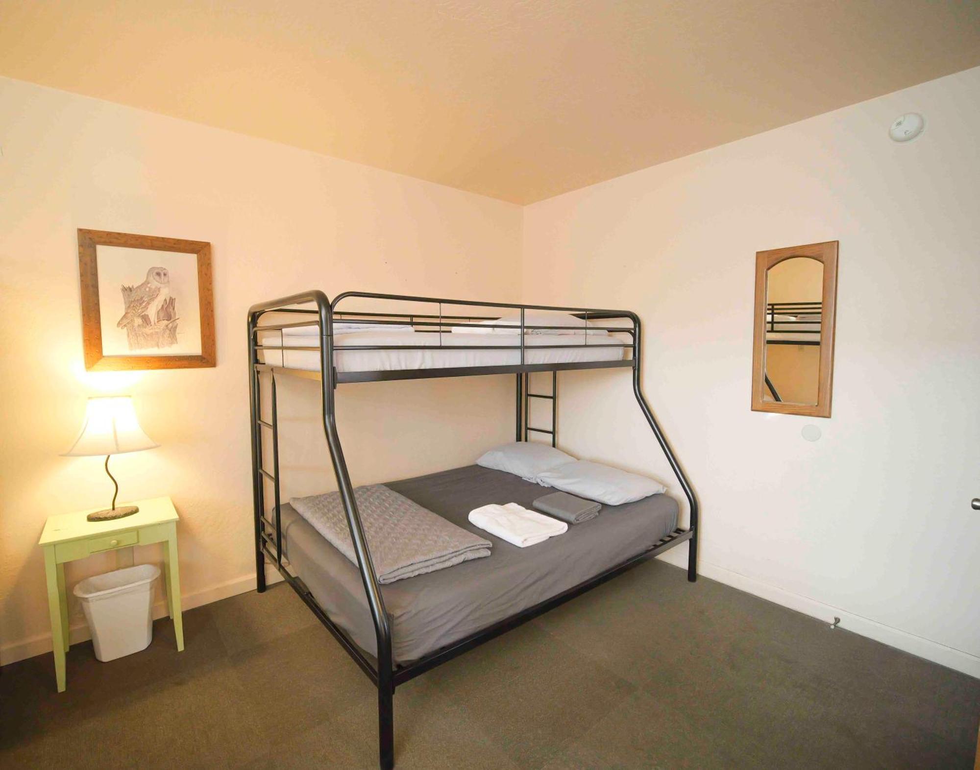 Ashland Commons Hostel Екстериор снимка
